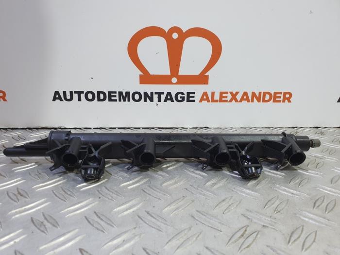 Gebruikte Verstuiver brug Mini Mini (R56) 1.4 16V One Prijs op aanvraag aangeboden door Alexander Autodemontage