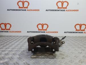 Gebruikte Remklauw (Tang) links-voor Ford Fiesta 6 (JA8) 1.0 EcoBoost 12V 100 Van Prijs op aanvraag aangeboden door Alexander Autodemontage