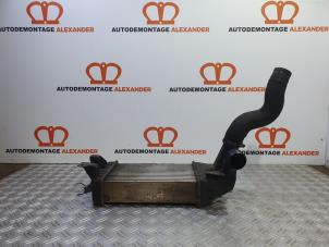 Gebruikte Intercooler Opel Zafira (M75) 1.9 CDTI Prijs € 29,99 Margeregeling aangeboden door Alexander Autodemontage