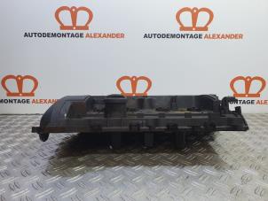 Gebruikte Kleppendeksel Mini Mini (R56) 1.6 16V Cooper Prijs € 120,00 Margeregeling aangeboden door Alexander Autodemontage