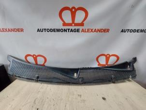 Gebruikte Paravan Mercedes ML I (163) 320 3.2 V6 18V Autom. Prijs € 50,00 Margeregeling aangeboden door Alexander Autodemontage