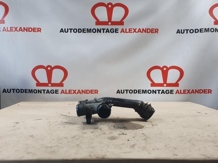 Gebruikte Intercooler Buis Citroen C4 Cactus (0B/0P) 1.6 Blue Hdi 100 Prijs op aanvraag aangeboden door Alexander Autodemontage