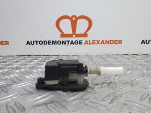 Gebruikte Motor Centrale Deurvergrendeling Audi A3 (8P1) 1.6 TDI 16V Prijs op aanvraag aangeboden door Alexander Autodemontage