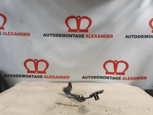 Gebruikte Gaspedaalpositie Sensor Nissan X-Trail (T30) 2.2 dCi 16V 4x2 Prijs € 100,00 Margeregeling aangeboden door Alexander Autodemontage