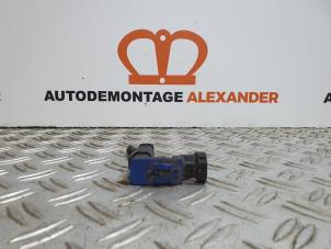 Gebruikte Remassistent sensor Peugeot 208 I (CA/CC/CK/CL) 1.2 12V e-THP PureTech 110 Prijs op aanvraag aangeboden door Alexander Autodemontage