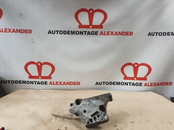 Gebruikte Motorsteun Audi A3 (8P1) 1.9 TDI Prijs € 35,00 Margeregeling aangeboden door Alexander Autodemontage