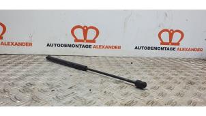 Gebruikte Gasveer links-achter Mini Mini Cooper S (R53) 1.6 16V Works Prijs op aanvraag aangeboden door Alexander Autodemontage