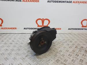 Gebruikte Stuurbekrachtiging Pomp Mercedes Sprinter 2t (901/902) 211 CDI 16V Prijs € 80,00 Margeregeling aangeboden door Alexander Autodemontage