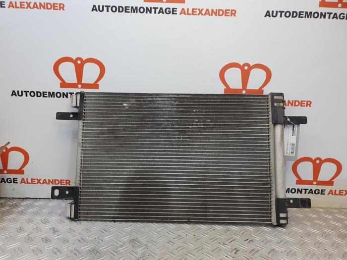Airco Condensor Peugeot 308 SW (L4/L9/LC/LJ/LR), 2014 / 2021 1.2 12V e-THP PureTech 110, Combi/o, 4Dr, Benzine, 1.199cc, 81kW (110pk), FWD, EB2DT; HNZ, 2014-03 / 2021-12, LRHNZ (Gebruikt)