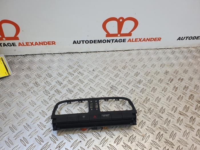 Gebruikte Dashboard deel Volkswagen Polo V (6R) 1.2 12V BlueMotion Technology Prijs op aanvraag aangeboden door Alexander Autodemontage