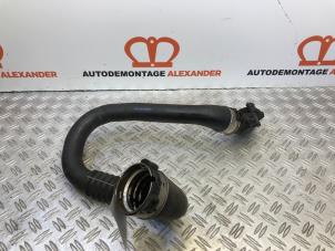 Gebruikte Intercooler Buis Renault Megane III Grandtour (KZ) 1.4 16V TCe 130 Prijs € 30,00 Margeregeling aangeboden door Alexander Autodemontage