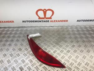 Gebruikte Achterlicht links Opel Astra H Twin Top (L67) 1.6 16V Prijs € 50,00 Margeregeling aangeboden door Alexander Autodemontage