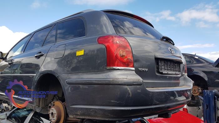 Gebruikte Koppelingsset (compleet) Toyota Avensis Wagon (T25/B1E) 2.2 D-4D 16V D-CAT Prijs € 120,00 Margeregeling aangeboden door Alexander Autodemontage
