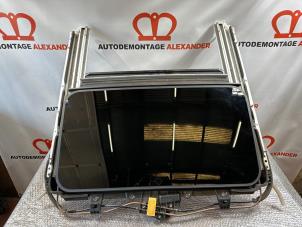 Gebruikte Schuifdak Hyundai i20 1.2i 16V Prijs op aanvraag aangeboden door Alexander Autodemontage