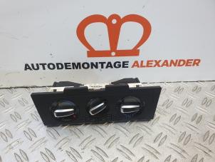 Gebruikte Chaufage Bedieningspaneel Volkswagen Polo V (6R) 1.2 12V BlueMotion Technology Prijs op aanvraag aangeboden door Alexander Autodemontage