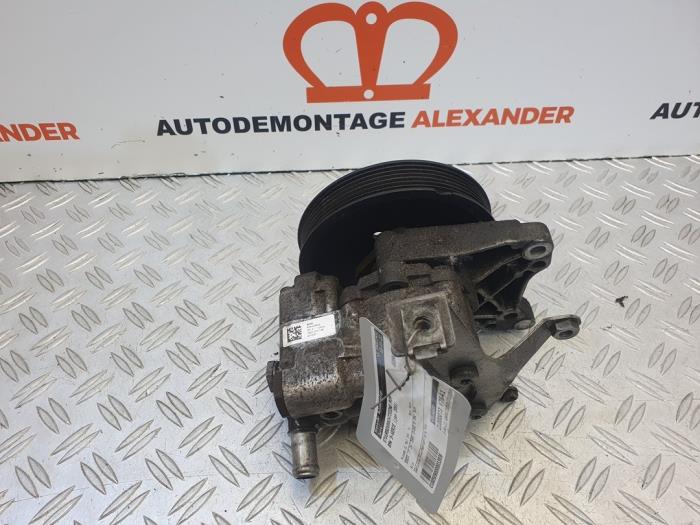 Gebruikte Stuurpomp BMW 5 serie (E60) 530d 24V Prijs € 150,00 Margeregeling aangeboden door Alexander Autodemontage