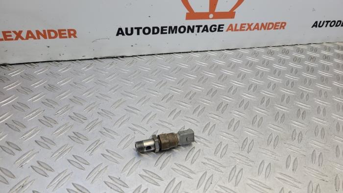Oliedruk sensor van een Audi TT (8N3) 1.8 20V Turbo Quattro 2000