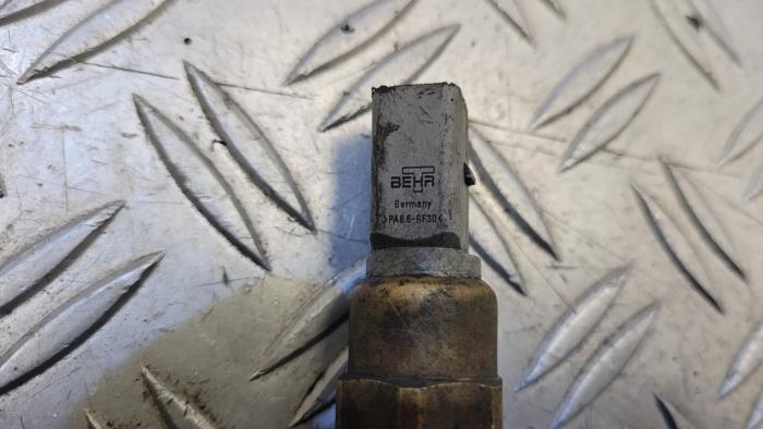 Oliedruk sensor van een Audi TT (8N3) 1.8 20V Turbo Quattro 2000