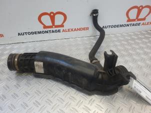 Gebruikte Intercooler Buis Mercedes C (W204) 1.8 C-180K 16V Prijs op aanvraag aangeboden door Alexander Autodemontage