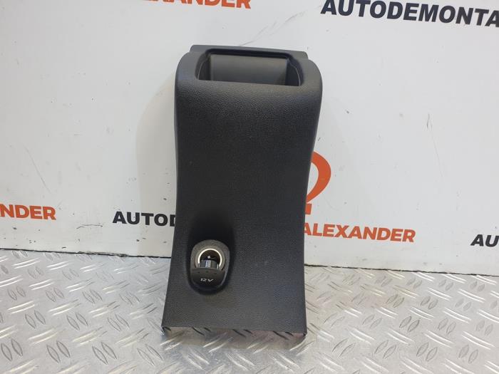 Gebruikte Servo Oliereservoir Landrover Range Rover Sport (LS) 2.7 TDV6 24V Prijs € 17,50 Inclusief btw aangeboden door Alexander Autodemontage