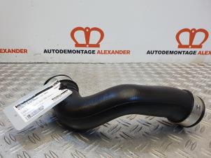 Gebruikte Intercooler Slang Mercedes S (W220) 3.2 S-320 CDI 24V Prijs op aanvraag aangeboden door Alexander Autodemontage