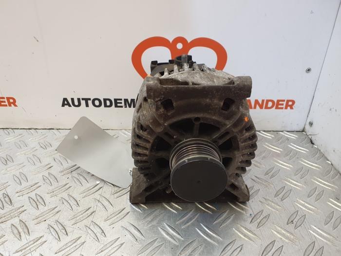 Gebruikte Dynamo Mercedes A (W169) 2.0 A-160 CDI 16V 3-Drs. Prijs € 80,00 Margeregeling aangeboden door Alexander Autodemontage