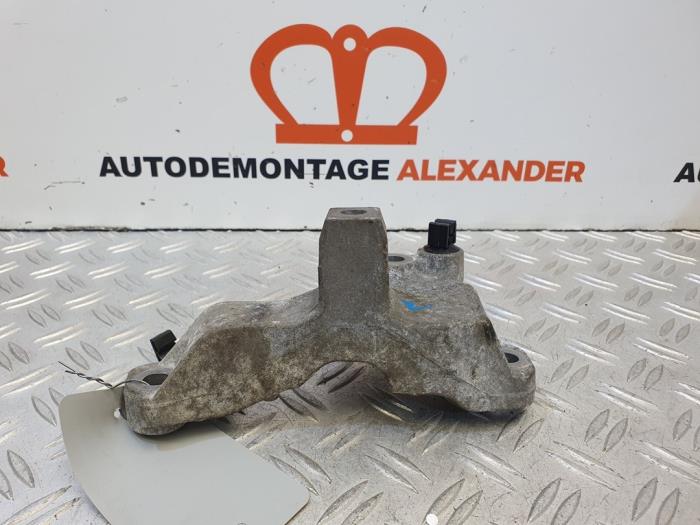 Gebruikte Versnellingsbak Steun Renault Scénic III (JZ) 1.6 Energy dCi 130 Prijs op aanvraag aangeboden door Alexander Autodemontage