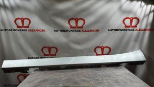 Gebruikte Zijskirt links BMW 1 serie (F20) 116i 1.6 16V Prijs op aanvraag aangeboden door Alexander Autodemontage