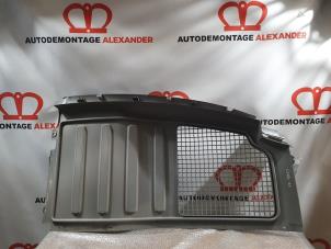 Gebruikte Tussenschot Cabine Volkswagen Caddy III (2KA,2KH,2CA,2CH) 1.9 TDI Prijs € 75,00 Margeregeling aangeboden door Alexander Autodemontage