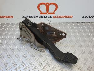 Gebruikte Rempedaal Volkswagen Up! (121) 1.0 12V 75 Prijs op aanvraag aangeboden door Alexander Autodemontage