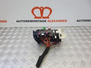 Gebruikte Zekeringkast Volkswagen Golf VII (AUA) 1.6 TDI 16V Prijs € 69,99 Margeregeling aangeboden door Alexander Autodemontage