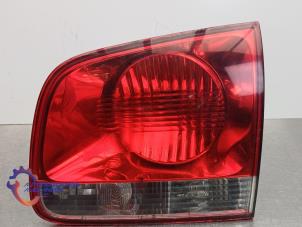 Gebruikte Achterlicht rechts Volkswagen Touareg (7LA/7L6) 2.5 TDI R5 Prijs € 19,99 Margeregeling aangeboden door Alexander Autodemontage