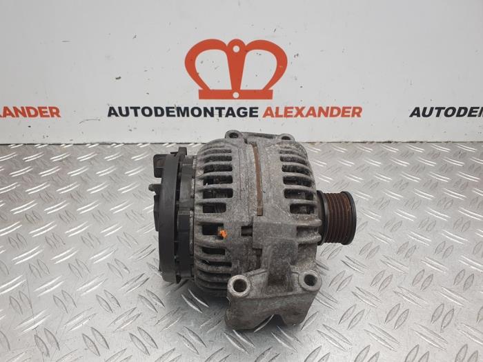 Gebruikte Dynamo Mercedes C (W202) 2.2 C-220 CDI 16V Prijs € 139,98 Inclusief btw aangeboden door Alexander Autodemontage