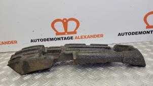 Gebruikte Bumpervulling voor Mercedes E (W211) 2.2 E-200 CDI 16V Prijs op aanvraag aangeboden door Alexander Autodemontage