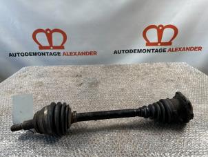 Gebruikte Homokineetas links-voor Audi TT Roadster (8N9) 1.8 20V Turbo Prijs op aanvraag aangeboden door Alexander Autodemontage