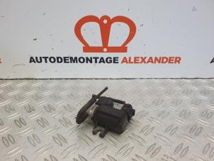 Gebruikte Vacuum Relais Audi A4 (B7) 2.0 TDI 16V Prijs op aanvraag aangeboden door Alexander Autodemontage