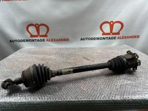 Gebruikte Aandrijfas rechts-voor Audi A4 (B7) 2.0 TDI 16V Prijs op aanvraag aangeboden door Alexander Autodemontage