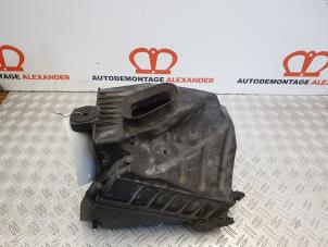 Gebruikte Luchtfilterhuis Audi A4 (B7) 2.0 TDI 16V Prijs op aanvraag aangeboden door Alexander Autodemontage