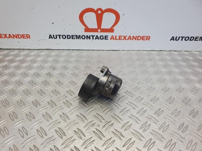 Gebruikte Spanrol V-Snaar Mercedes G (463) G 400 CDI 4.0 V8 32V Prijs € 48,40 Inclusief btw aangeboden door Alexander Autodemontage