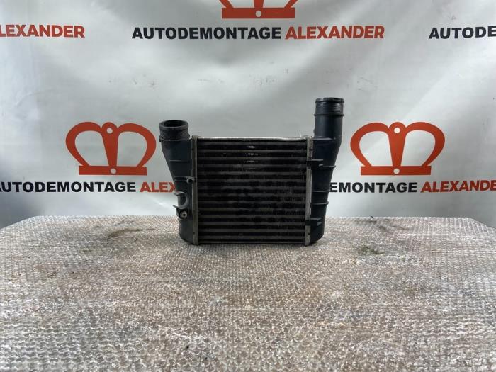 Gebruikte Intercooler Audi A4 (B7) 2.0 TDI 16V Prijs € 24,99 Margeregeling aangeboden door Alexander Autodemontage