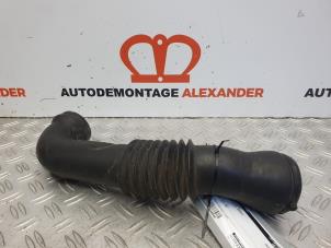 Gebruikte Luchtinlaat slang Ford Fiesta 5 (JD/JH) 1.4 16V Prijs op aanvraag aangeboden door Alexander Autodemontage