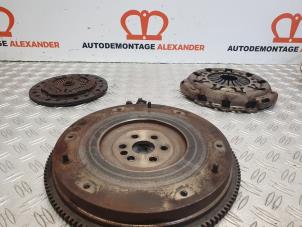 Gebruikte Koppelingsset (compleet) Ford Fiesta 5 (JD/JH) 1.4 16V Prijs op aanvraag aangeboden door Alexander Autodemontage