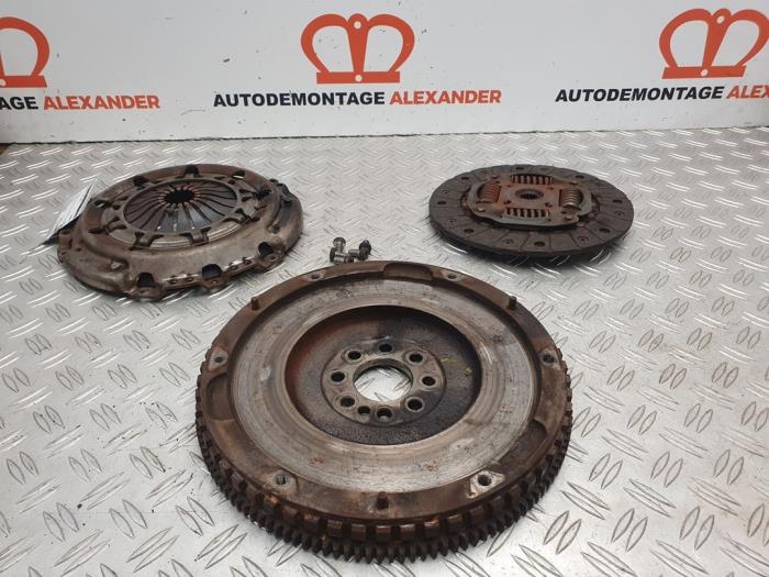 Gebruikte Koppelingsset (compleet) Peugeot 307 (3A/C/D) 2.0 HDi 90 Prijs op aanvraag aangeboden door Alexander Autodemontage