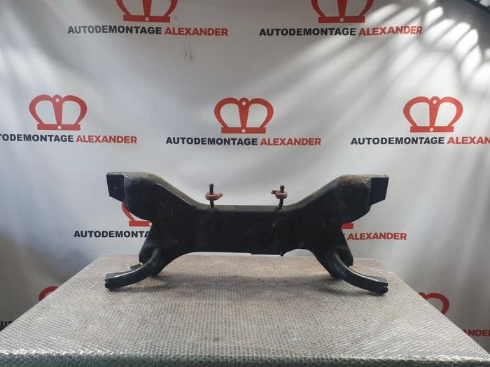 Gebruikte Subframe Smart Forfour (454) 1.0 12V Prijs op aanvraag aangeboden door Alexander Autodemontage