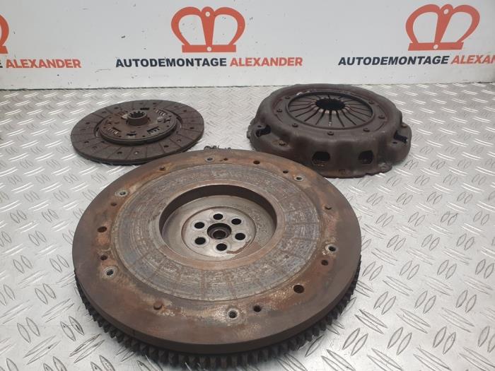 Gebruikte Koppelingsset (compleet) Iveco Daily I 30.8 Prijs op aanvraag aangeboden door Alexander Autodemontage