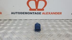 Gebruikte Koppeling schakelaar Volkswagen Up! (121) 1.0 12V 75 Prijs op aanvraag aangeboden door Alexander Autodemontage