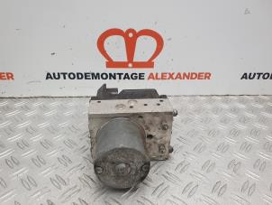 Gebruikte ABS Pomp Mercedes Vito (638.1/2) 2.2 CDI 110 16V Prijs € 75,00 Margeregeling aangeboden door Alexander Autodemontage