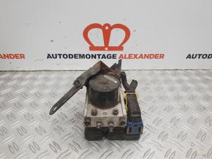 Gebruikte ABS Pomp Renault Twingo II (CN) 1.2 Prijs € 14,99 Margeregeling aangeboden door Alexander Autodemontage