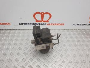 Gebruikte ABS Pomp Ford Mondeo III Wagon 2.0 TDCi/TDDi 115 16V Prijs € 19,99 Margeregeling aangeboden door Alexander Autodemontage