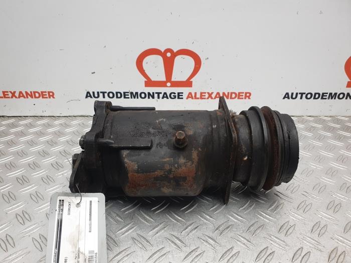 Gebruikte Pomp Airco Jaguar XJ6 (XJ40) 3.6 24V Prijs € 250,00 Margeregeling aangeboden door Alexander Autodemontage